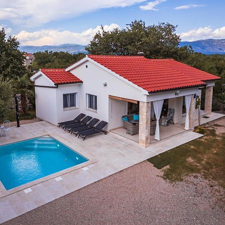 Villa Nevera Omisalj Exterior photo