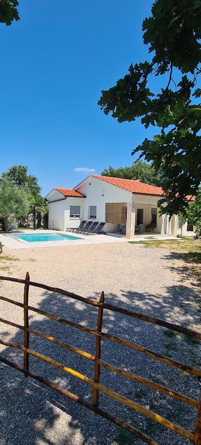 Villa Nevera Omisalj Exterior photo